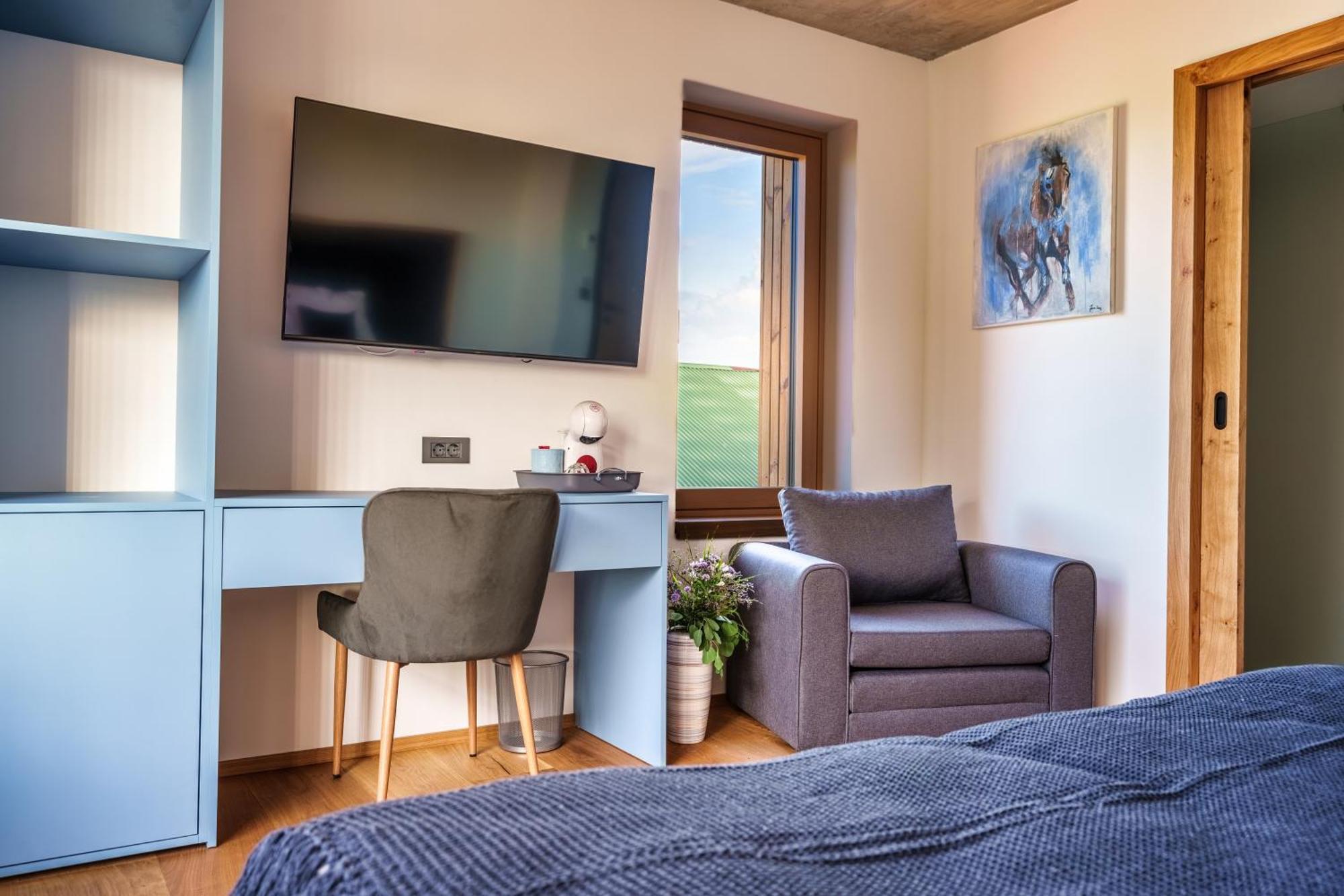 מריבור Hotel Frost מראה חיצוני תמונה